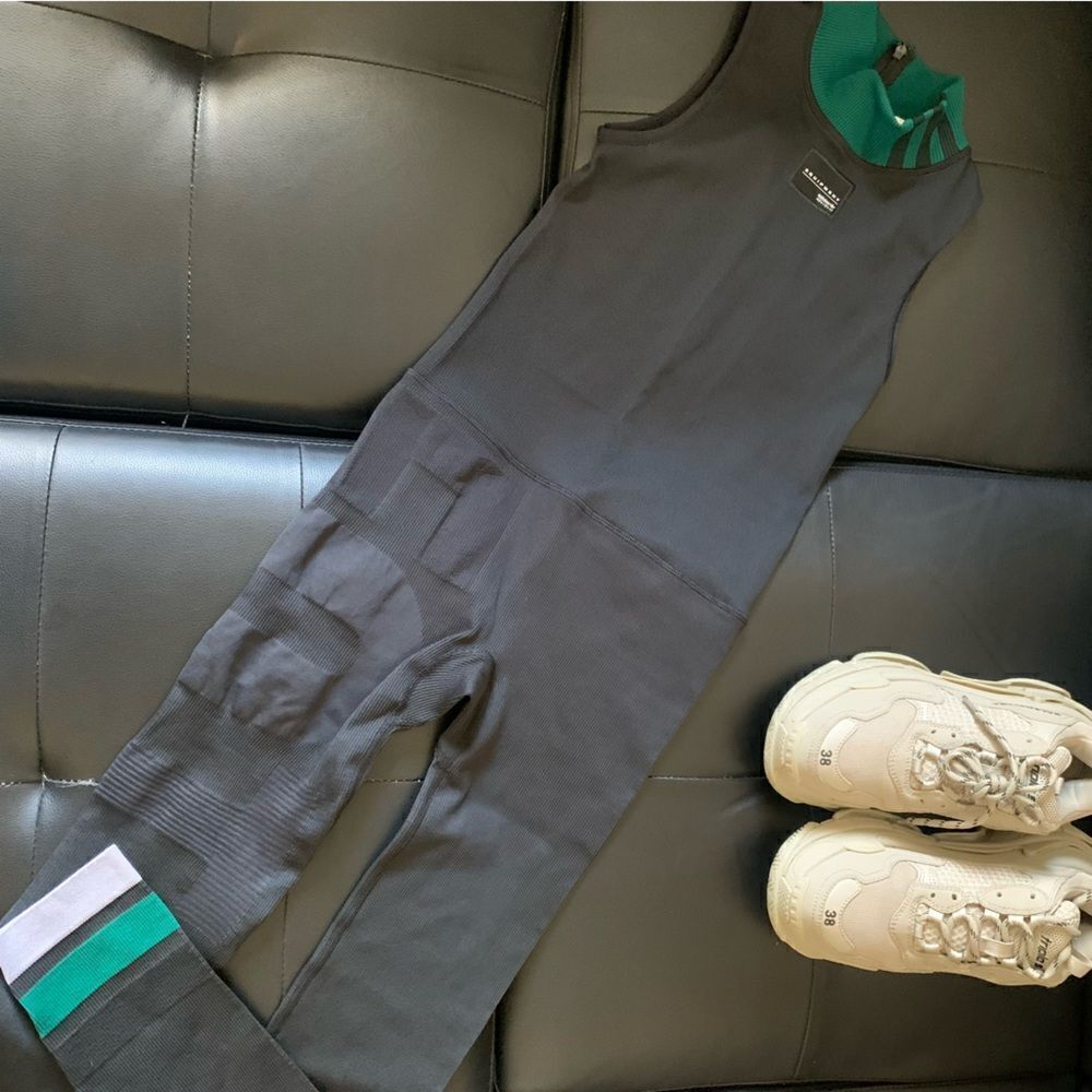 ADIDAS BLACK JUMPSUIT - Picture 5 of 10